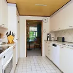 6 Person In Store Fuglede-by Traum Store Fuglede