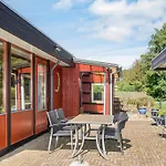 6 Person In Store Fuglede-by Traum *
